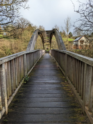 59 Welshpool & Llanfair Light Railway – nearby pedestrian bridge – Mom ...